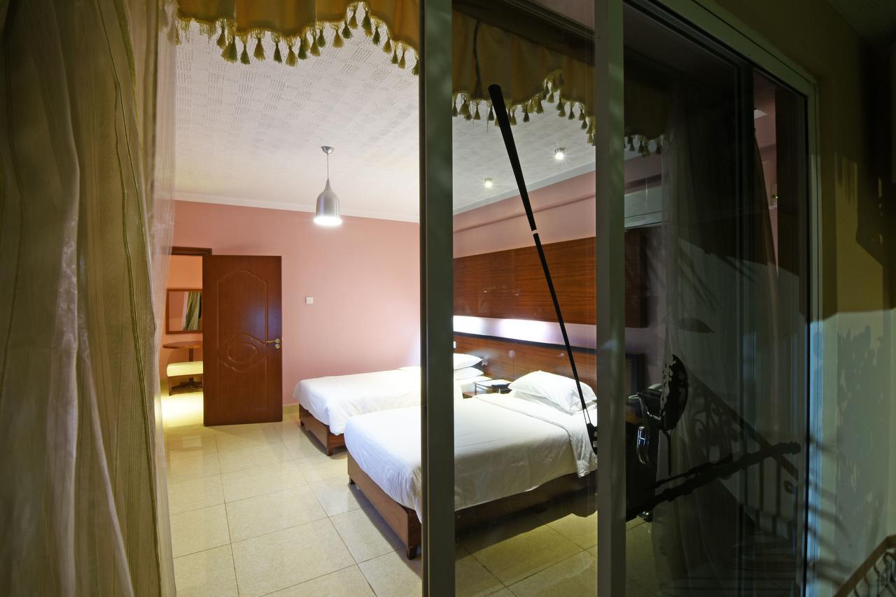 Imperial Golf View Hotel Ентеббе Екстер'єр фото